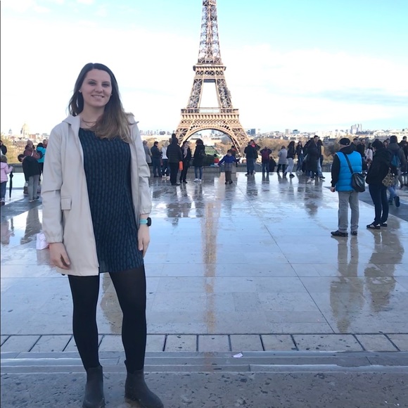 Meet your Posher, Erica - Picture 1 of 1